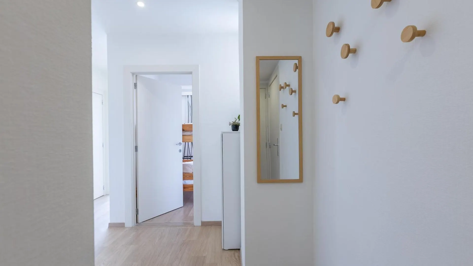 Miramar - Garage Available Apartment Ostend