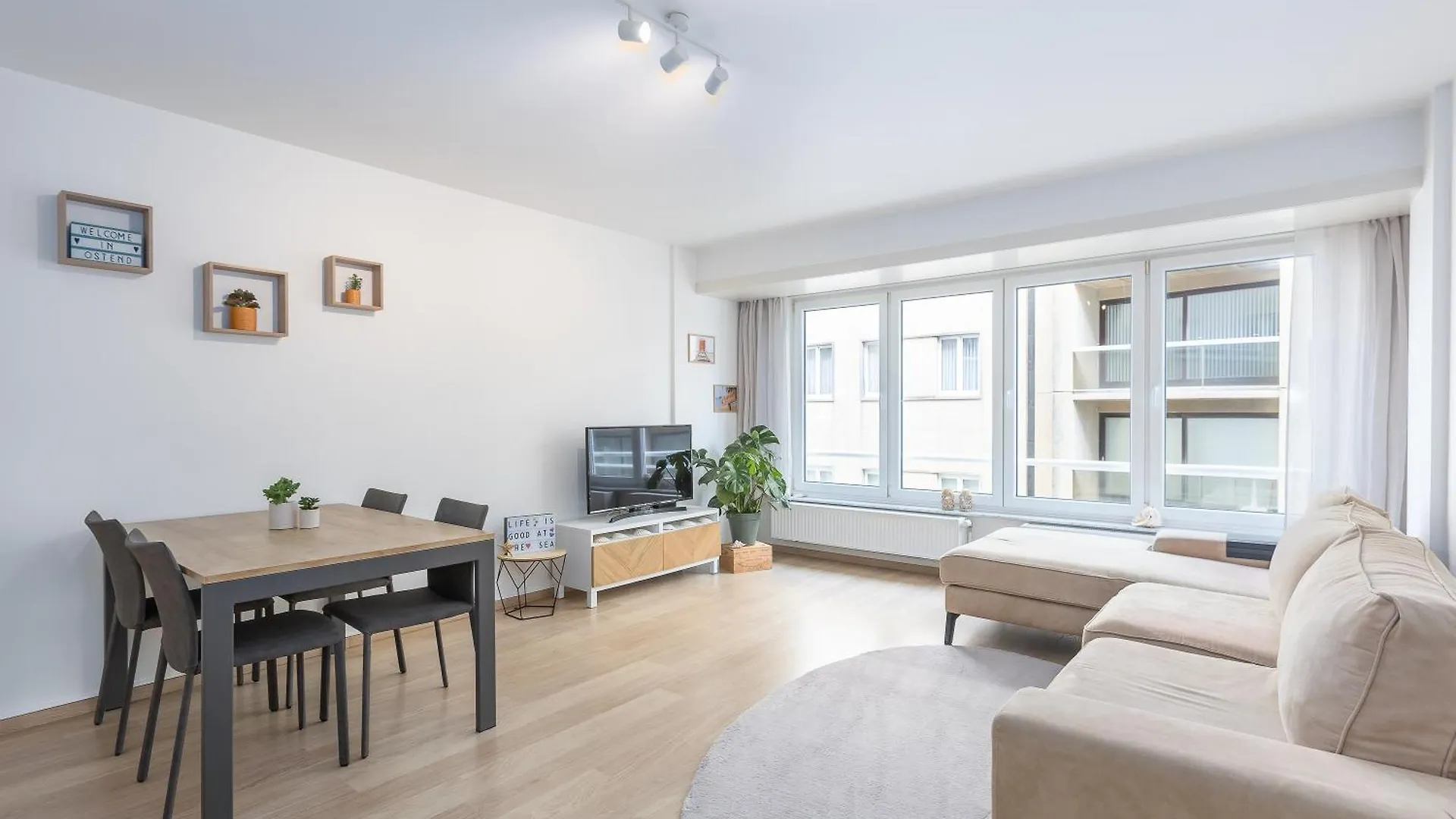 Miramar - Garage Available Apartment Ostend